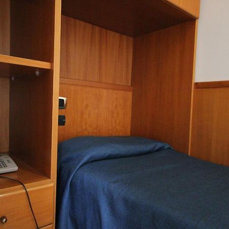 Hotel Zara Napoli Esterno foto