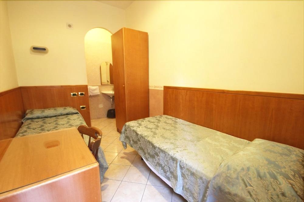 Hotel Zara Napoli Esterno foto