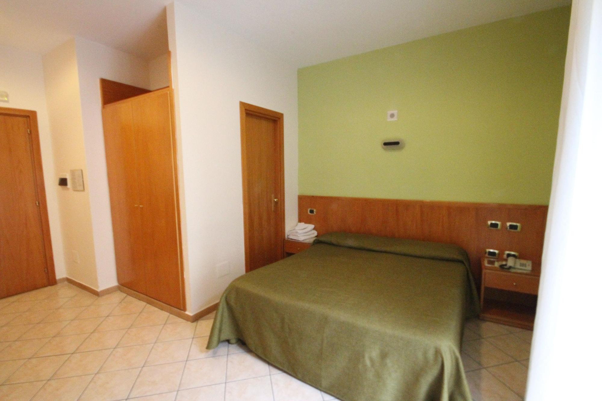 Hotel Zara Napoli Esterno foto