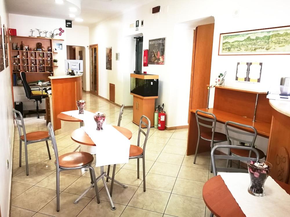 Hotel Zara Napoli Esterno foto