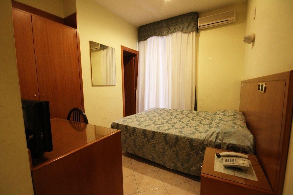 Hotel Zara Napoli Camera foto