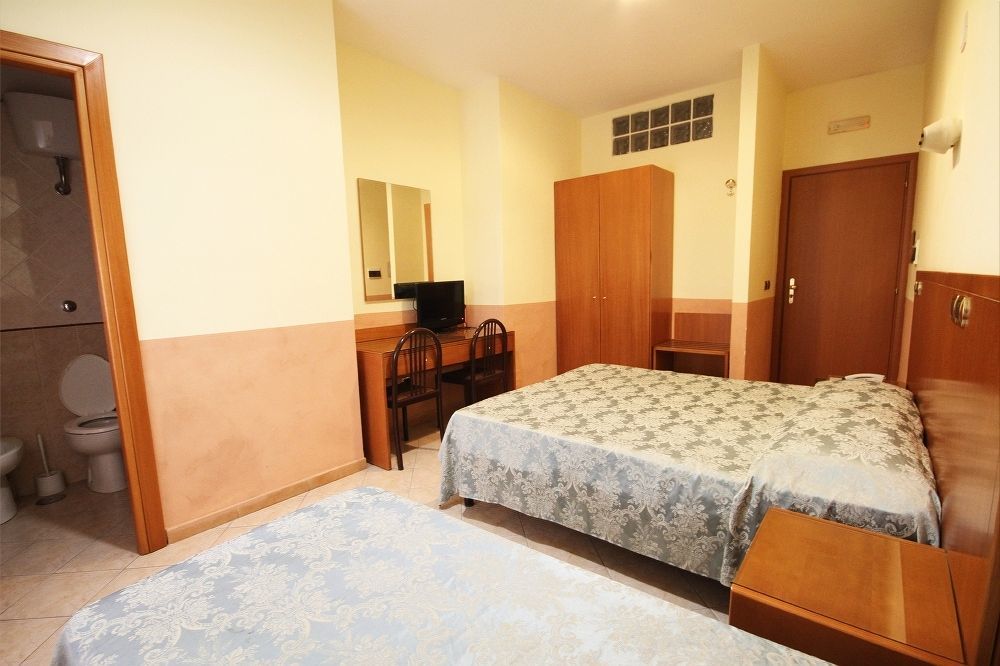 Hotel Zara Napoli Camera foto