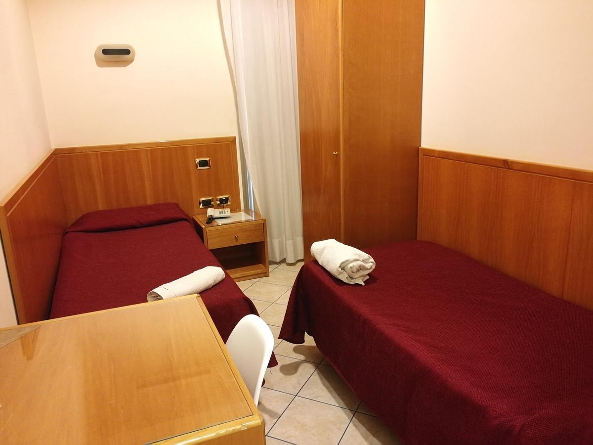 Hotel Zara Napoli Esterno foto