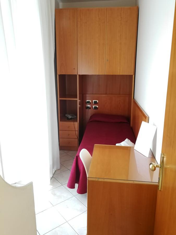 Hotel Zara Napoli Esterno foto
