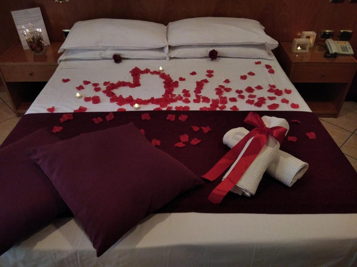 Hotel Zara Napoli Esterno foto
