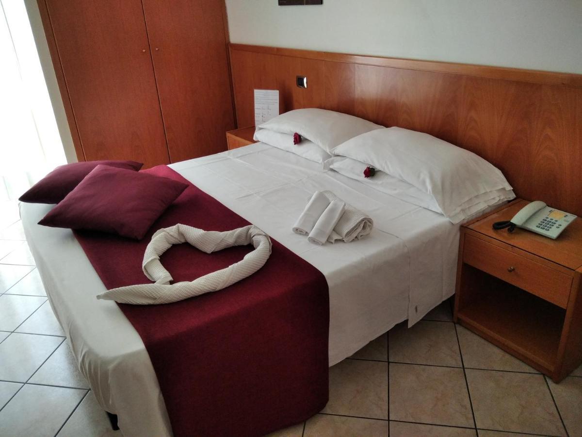 Hotel Zara Napoli Esterno foto