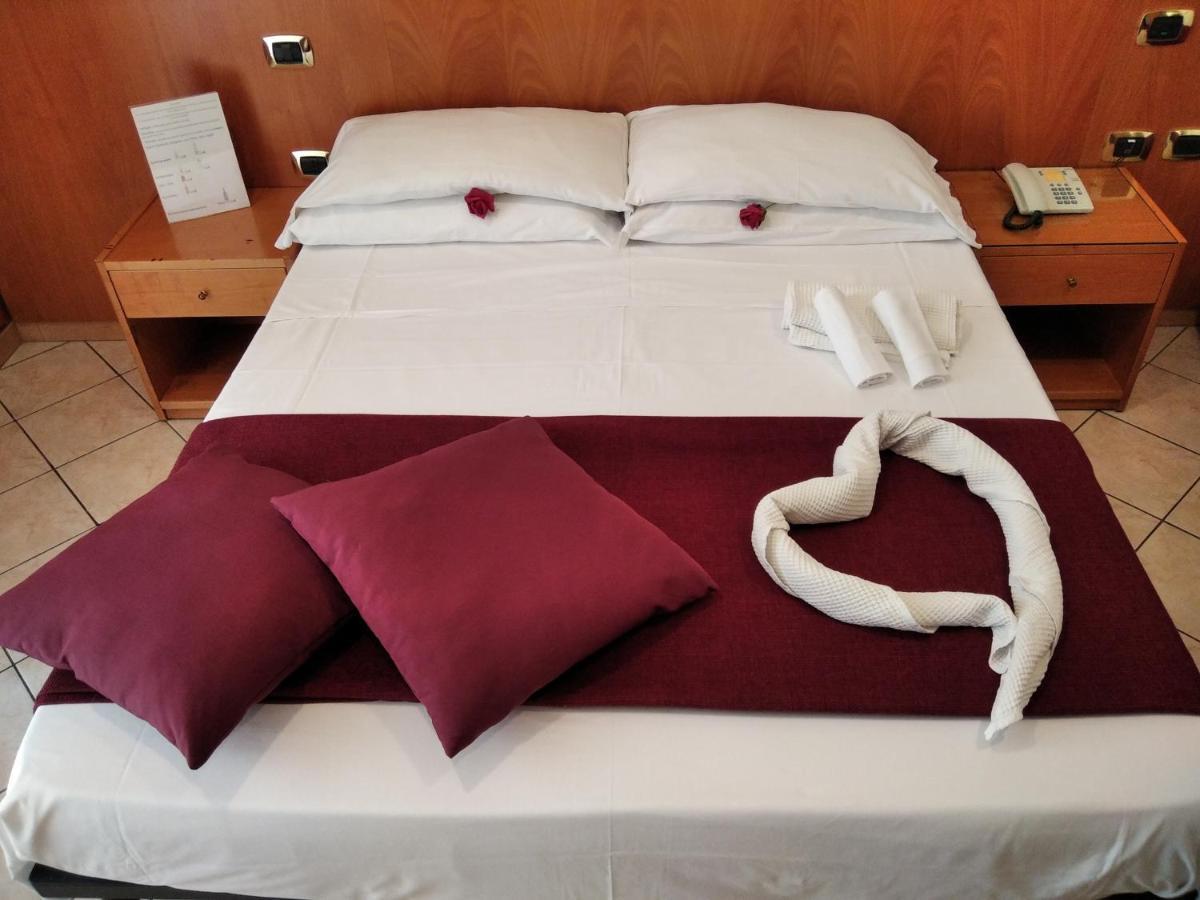 Hotel Zara Napoli Esterno foto