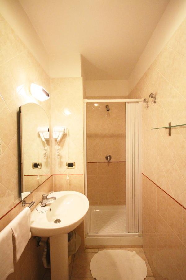 Hotel Zara Napoli Esterno foto